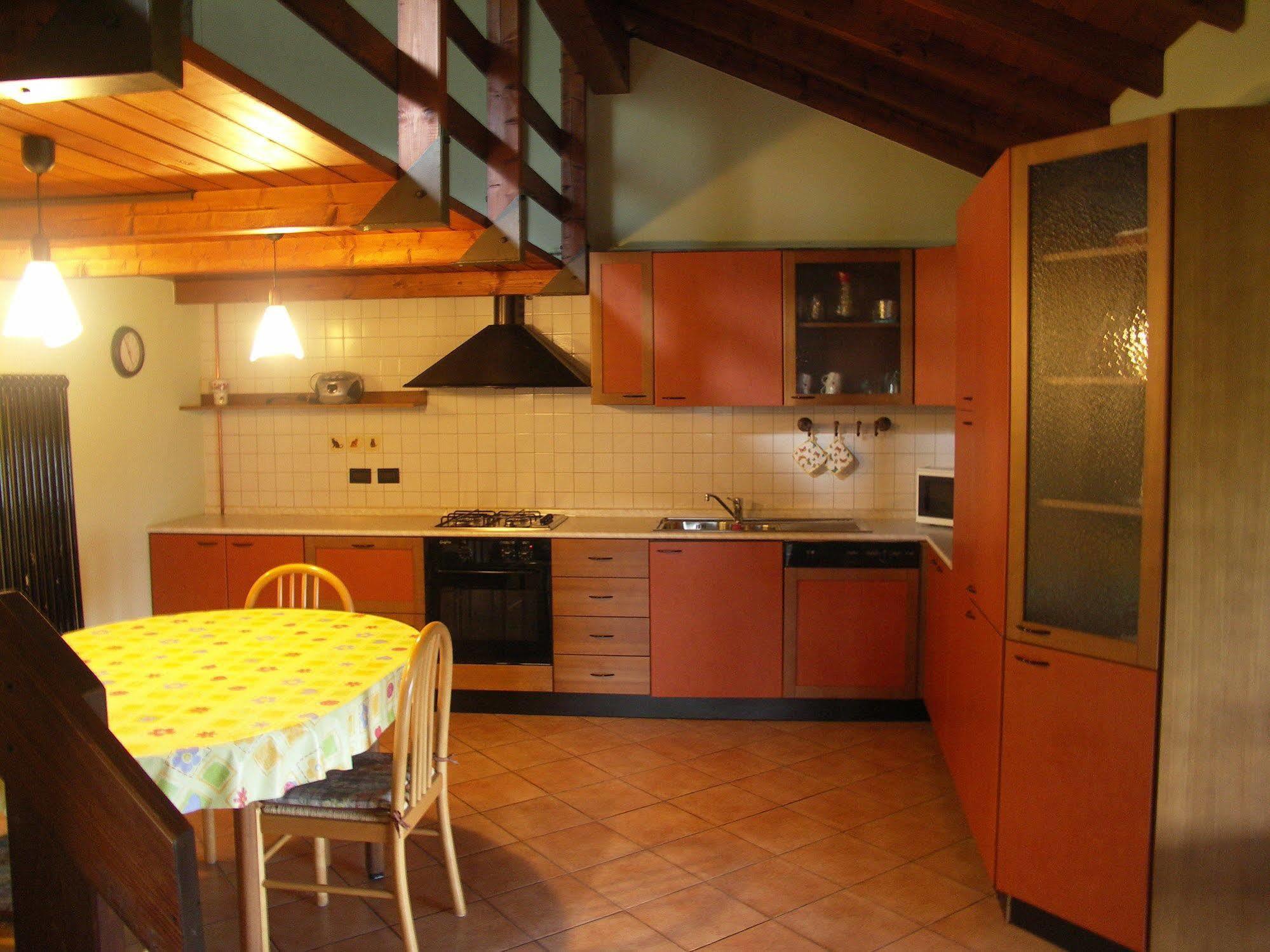 Bed and Breakfast La Casa Del Borgo Brissago-Valtravaglia Exterior foto